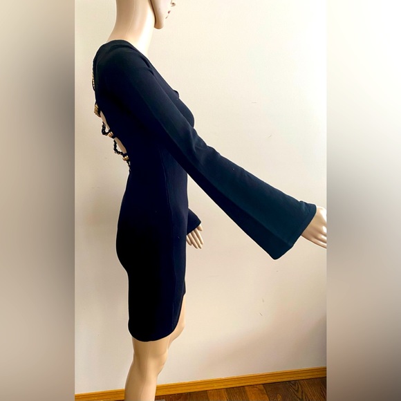 XOXO - Picture 2 of 3